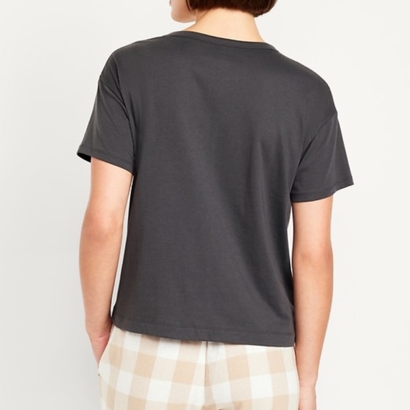 NWT OLD NAVY Matching Holiday-Graphic T-Shirt COLOR BELIEVE SIZE LARGE - Picture 3 of 7